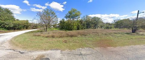 348 Burns Drive Seagoville TX 75159