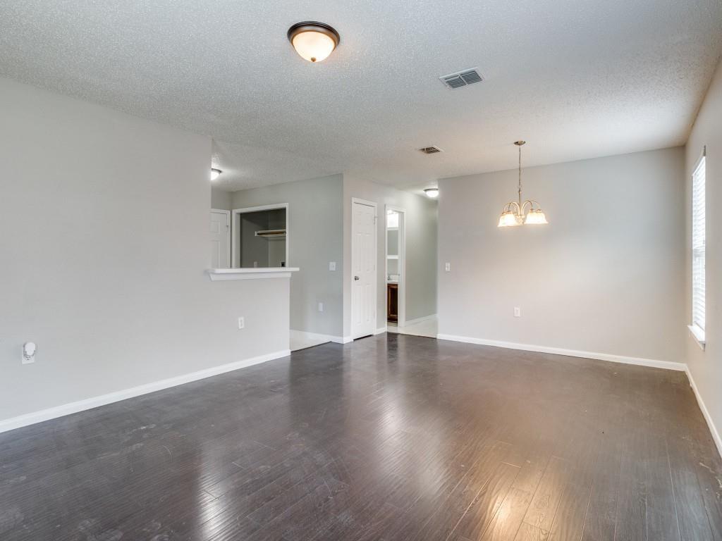 Lincoln Manor 03 - Residential