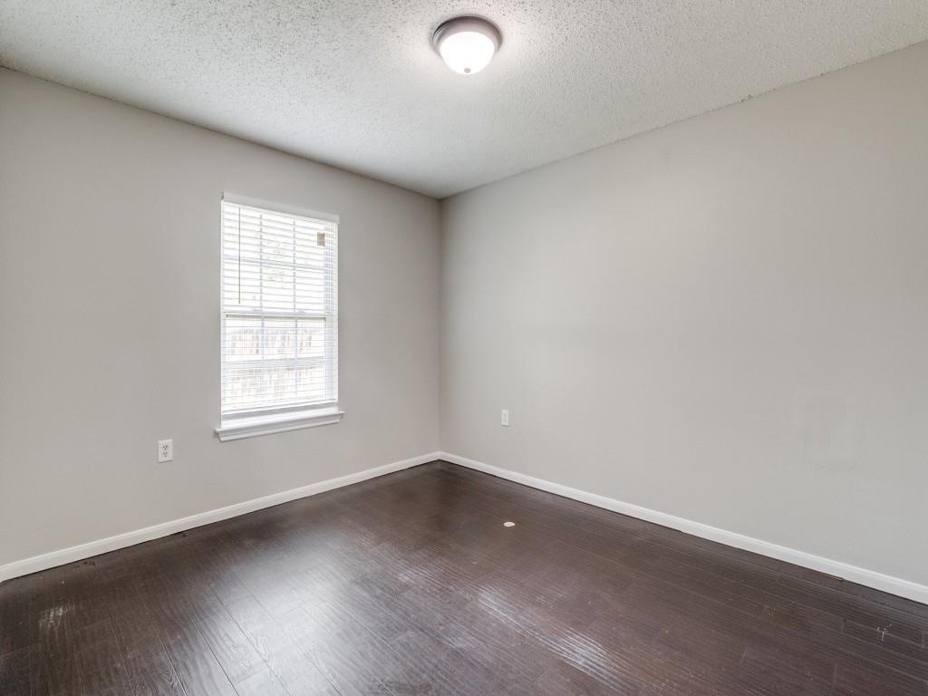 Lincoln Manor 03 - Residential