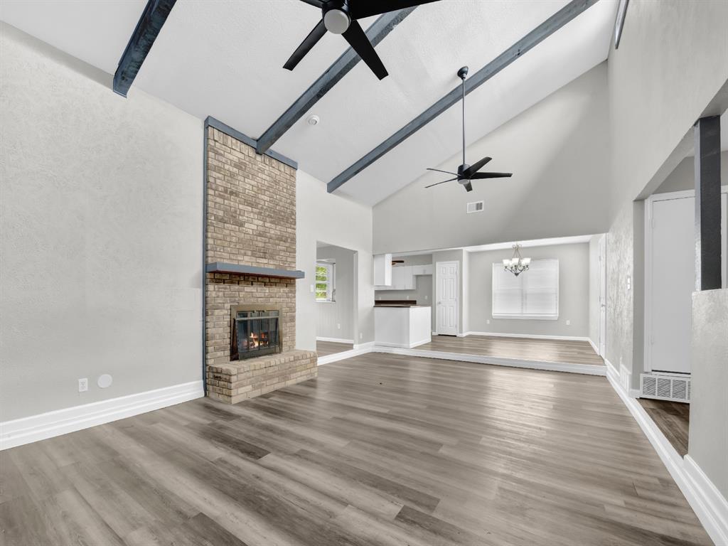 8209 Spruce Court