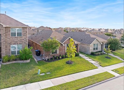 Tiny photo for 5853 Japonica Street, Fort Worth, TX 76123 (MLS # 21210453)