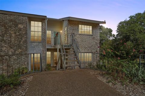 Photo of 2901 Lake Shore Drive #407, Waco, TX 76708 (MLS # 21223690)