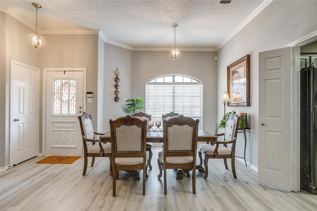 803 Water View Drive