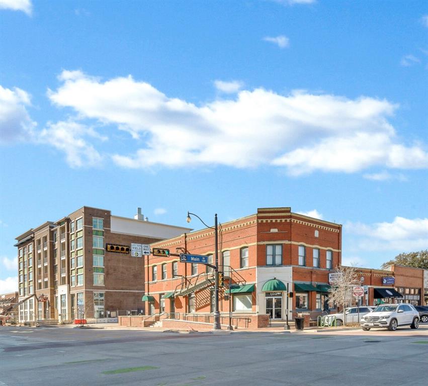 102 W Main Street