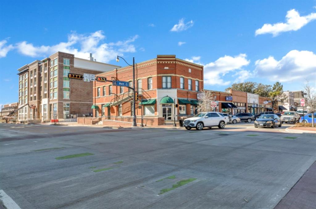 102 W Main Street