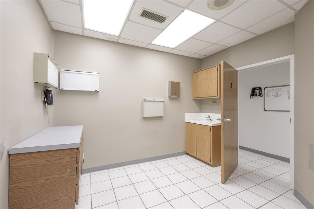 G-0763 MCANAIR J B, ACRES .47 - Commercial Sale