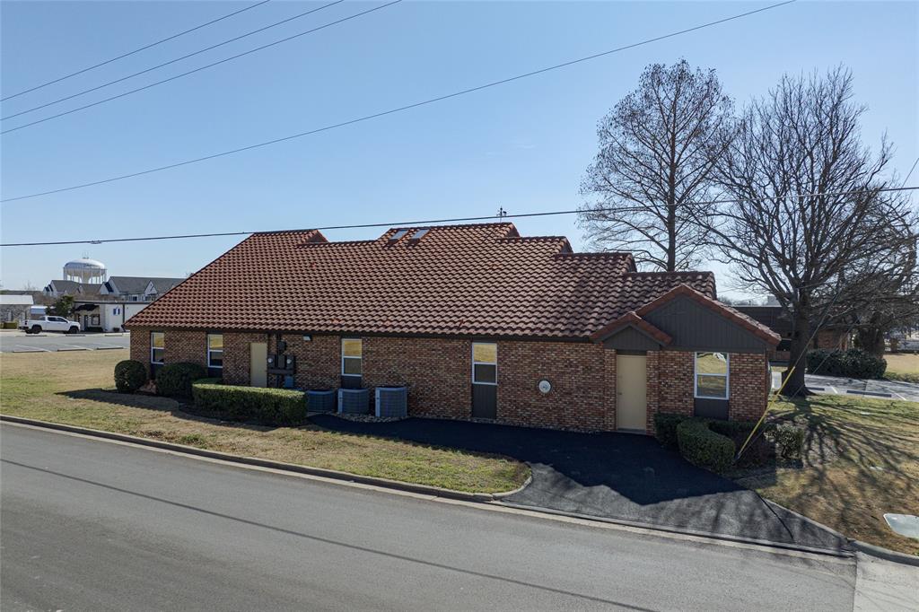 G-0763 MCANAIR J B, ACRES .47 - Commercial Sale