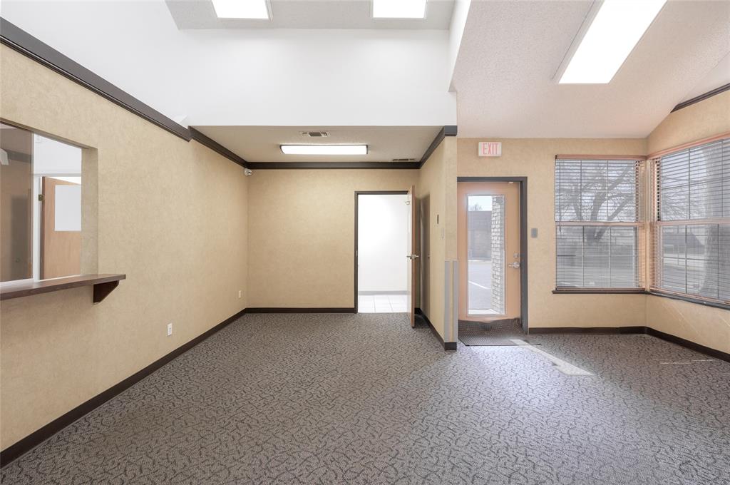 G-0763 MCANAIR J B, ACRES .47 - Commercial Sale