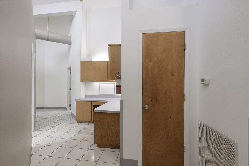 G-0763 MCANAIR J B, ACRES .47 - Commercial Sale