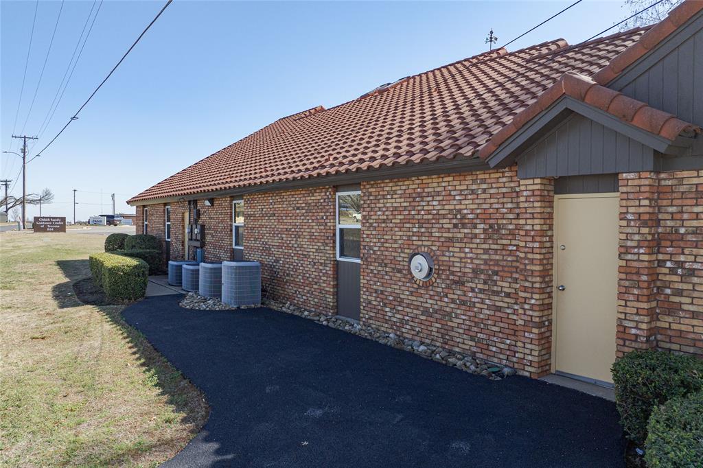 G-0763 MCANAIR J B, ACRES .47 - Commercial Sale