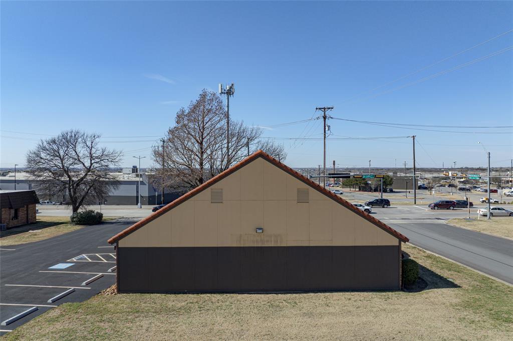 G-0763 MCANAIR J B, ACRES .47 - Commercial Sale