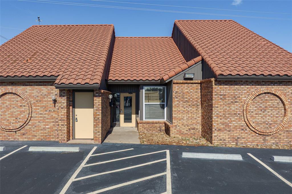 G-0763 MCANAIR J B, ACRES .47 - Commercial Sale