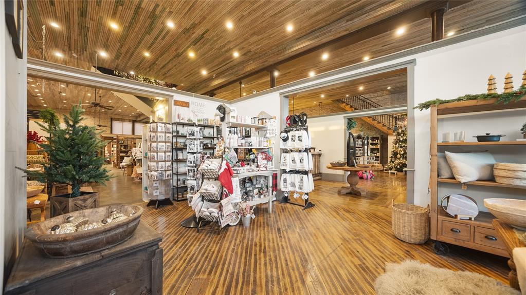 Orig Hico - Commercial Sale