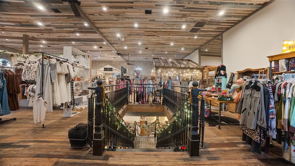 Orig Hico - Commercial Sale