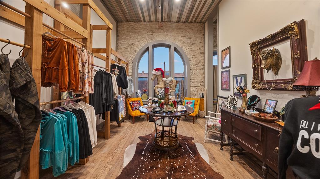 Orig Hico - Commercial Sale