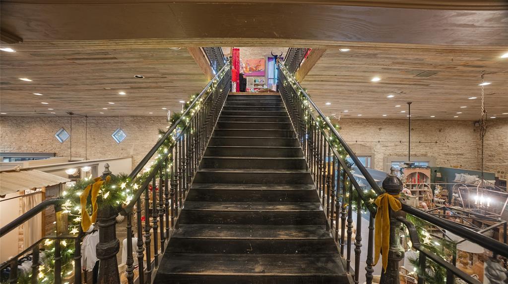 Orig Hico - Commercial Sale