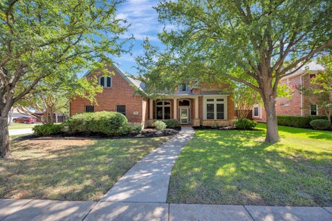 Photo of 956 Water Oak Drive, Grapevine, TX 76051 (MLS # 21360223)