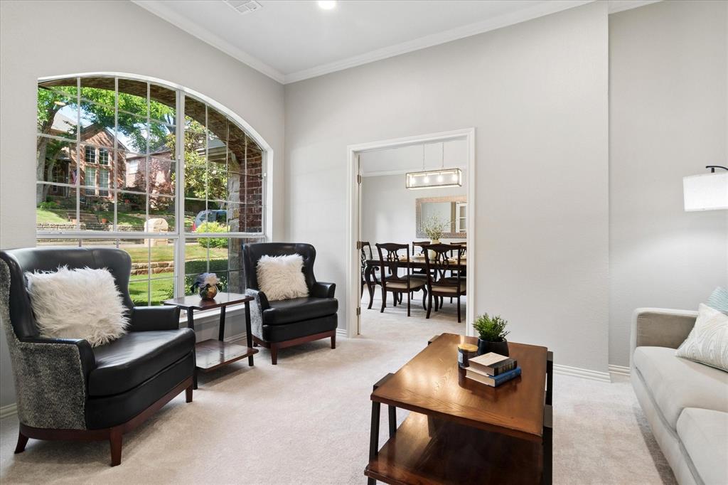 1404 Greenbriar Drive