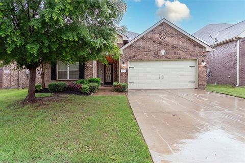 4825 Lazy Oaks Street Fort Worth TX 76244