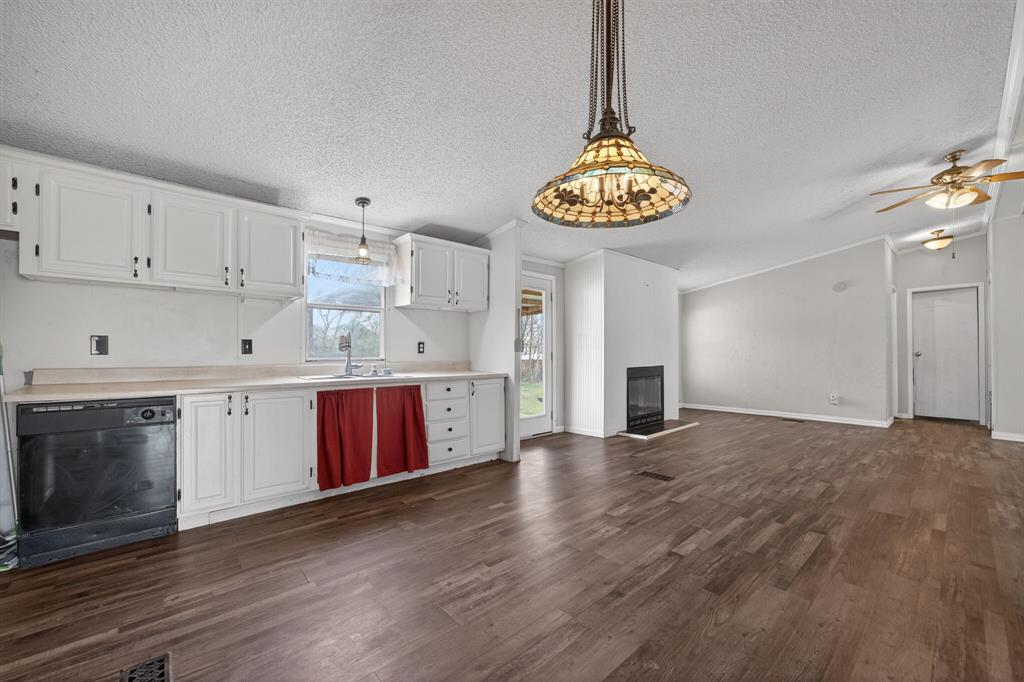 Orig Town Of Lone Oak - Residential