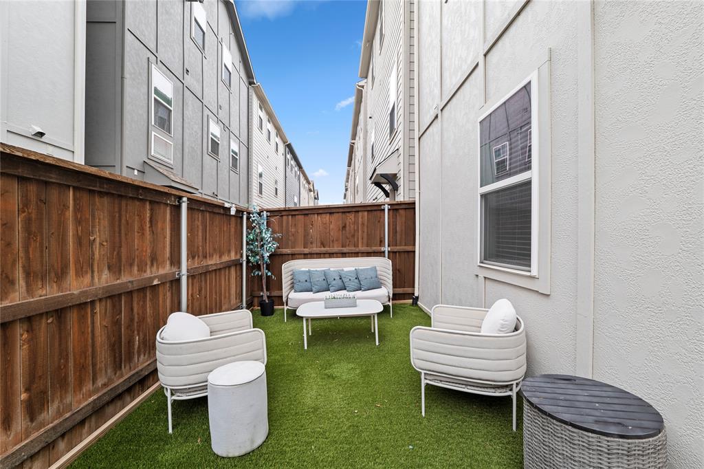 Soho Square Ph 1 - Residential Lease