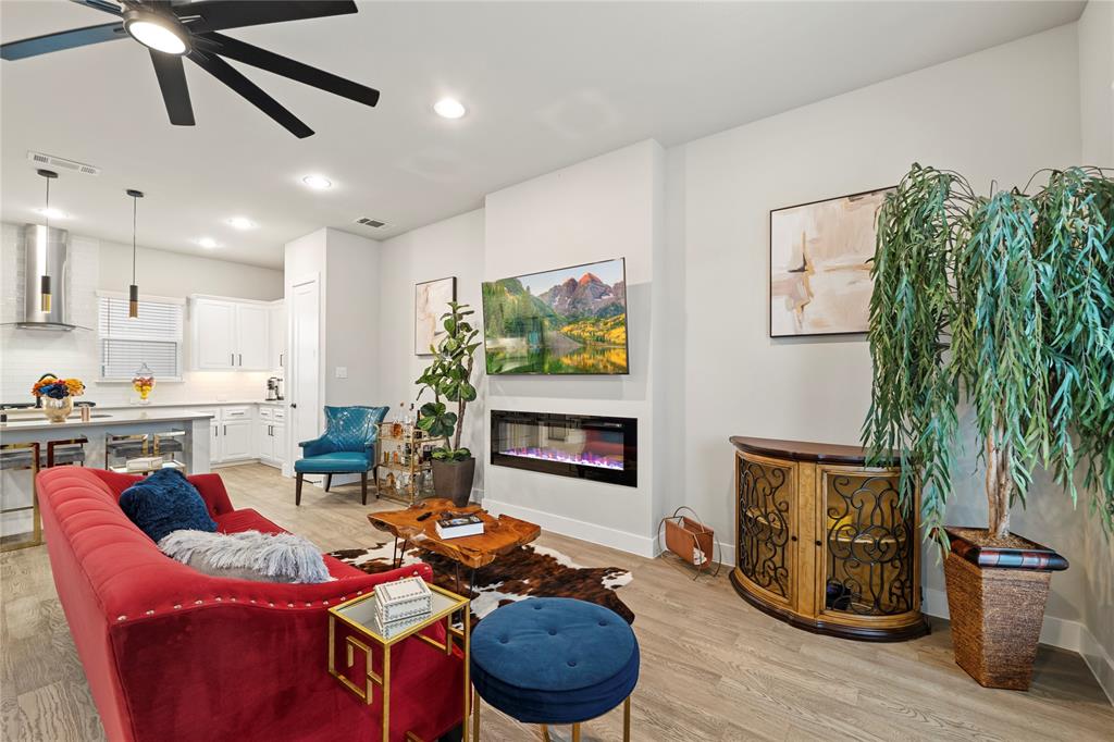 Soho Square Ph 1 - Residential Lease