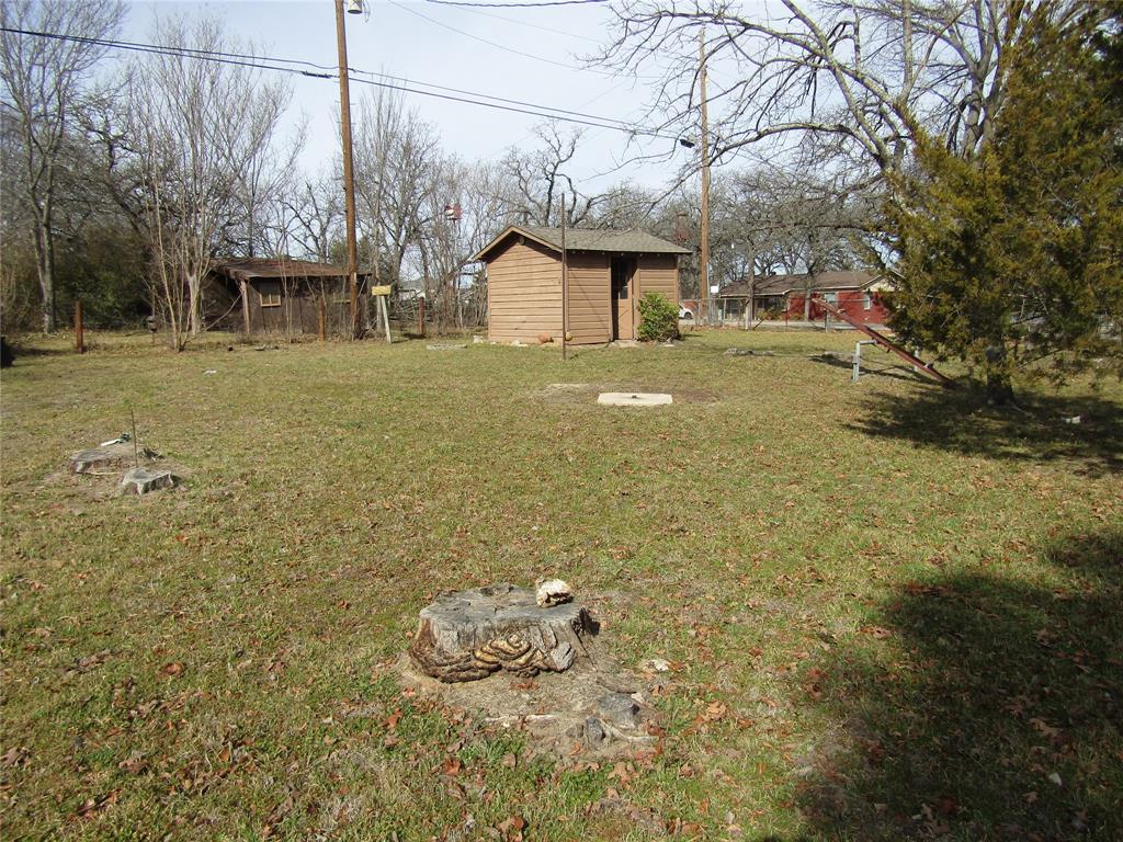 ACRES:0.450 ABST:1021 - Residential