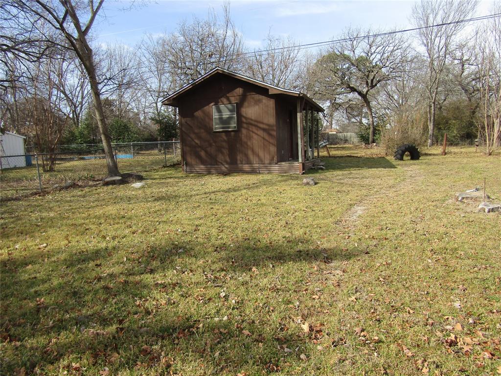 ACRES:0.450 ABST:1021 - Residential