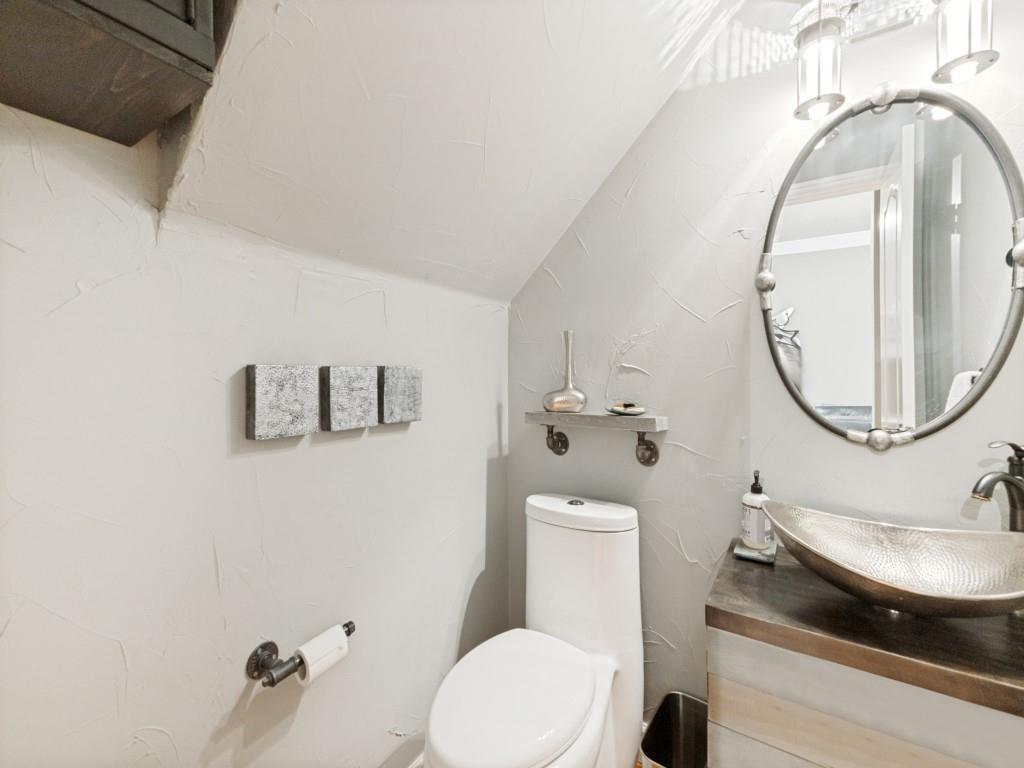 Georgetown Court Twnhm Condo - Residential