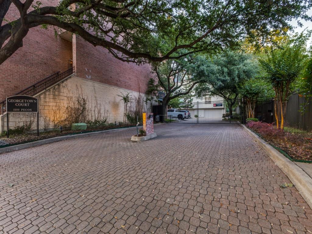 Georgetown Court Twnhm Condo - Residential