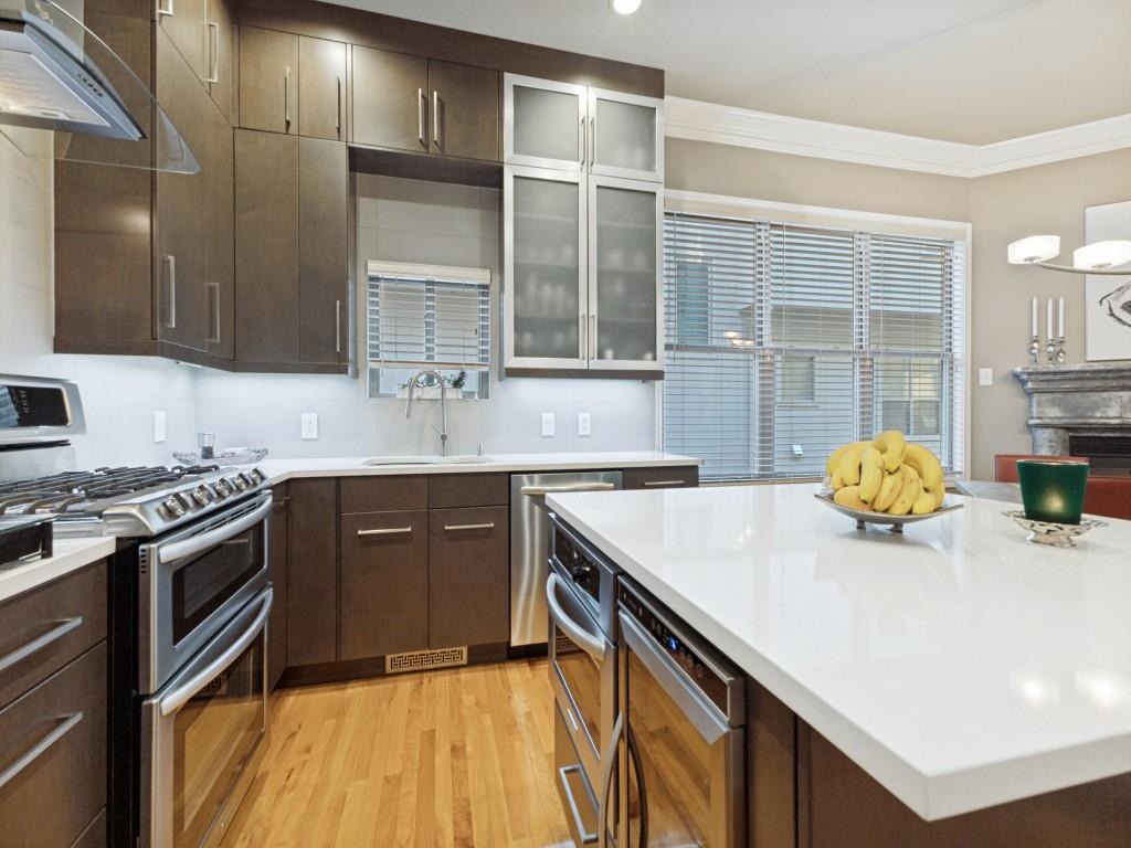 Georgetown Court Twnhm Condo - Residential