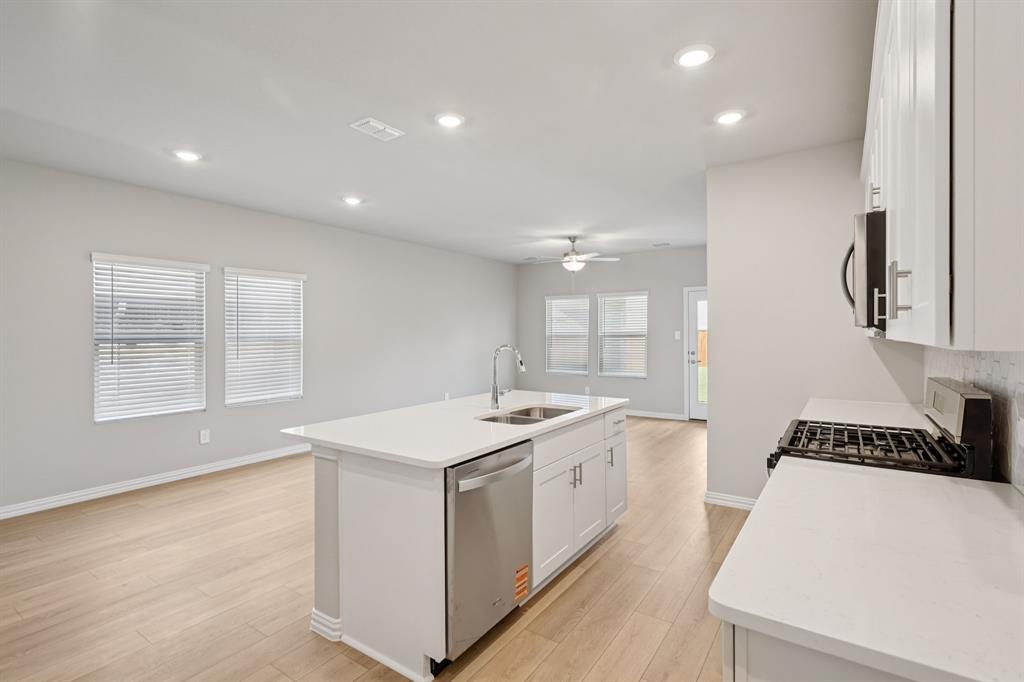 Lakehaven - Residential