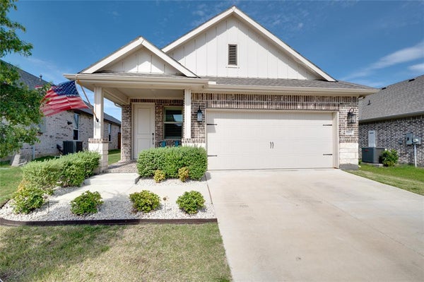 3703 CLOVERLEAF LN, SHERMAN, TX 75092 - Image 236f2c826dafcc44c37bdd8d473256e5/1615638110