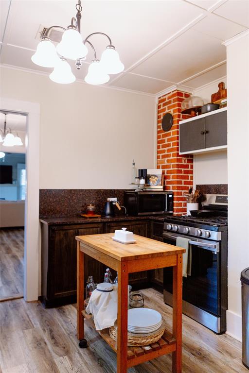 Lebosquet J R - Residential