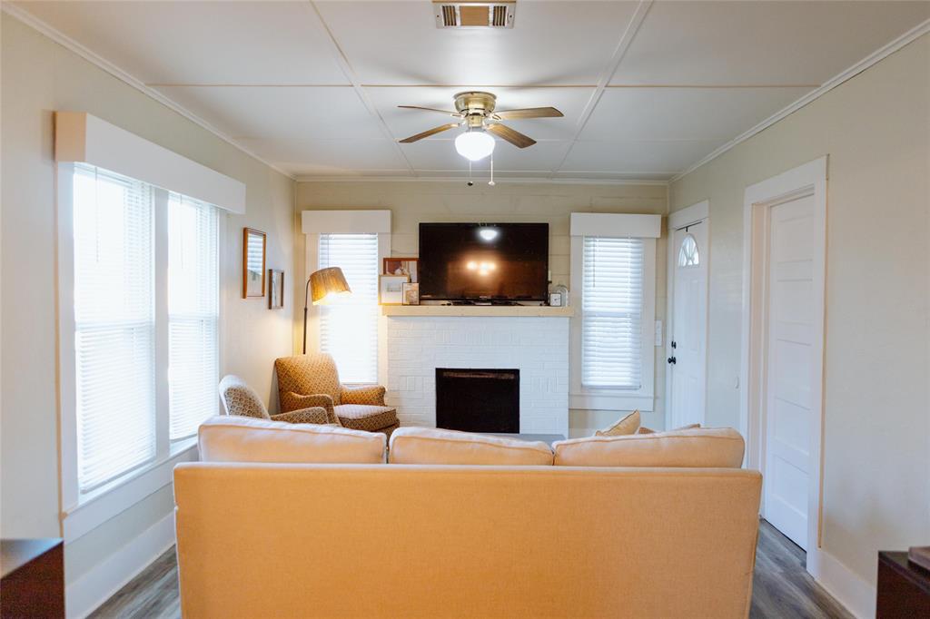 Lebosquet J R - Residential