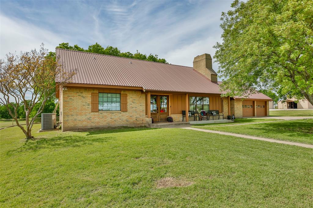 899 S Pecan Street