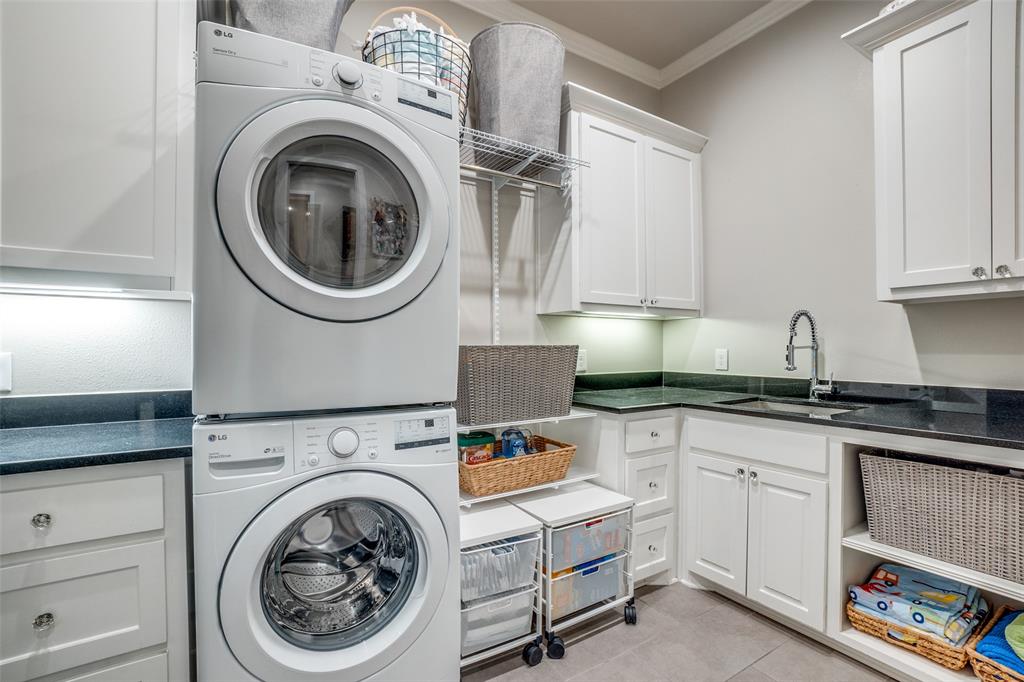 LAKE HIGHLANDS - Residential