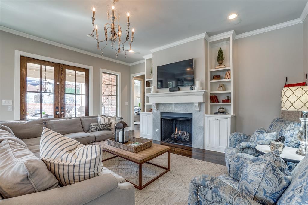 LAKE HIGHLANDS - Residential