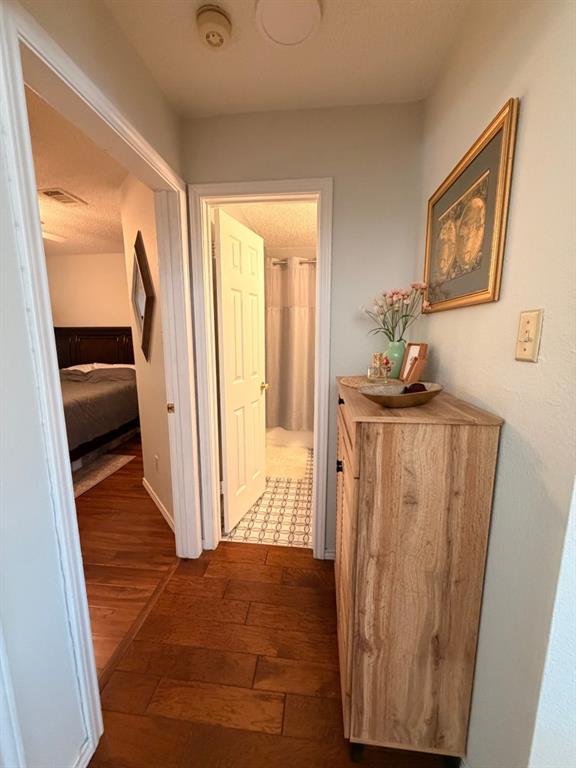 Shadowood Trail Condo - Residential