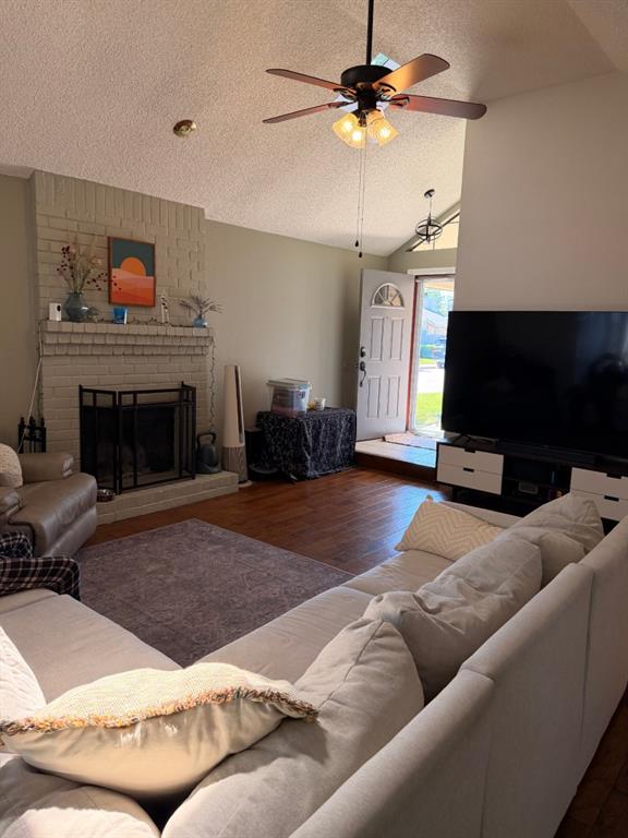 Shadowood Trail Condo - Residential