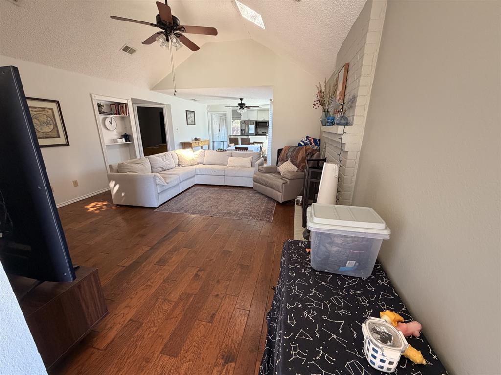 Shadowood Trail Condo - Residential