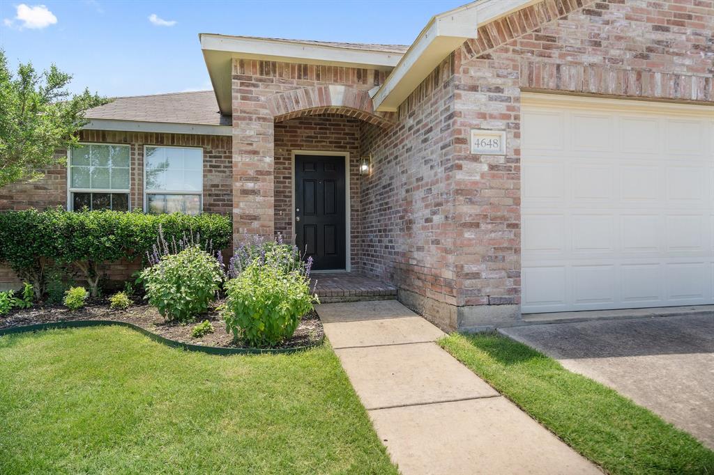 4648 Prairie Crossing Drive