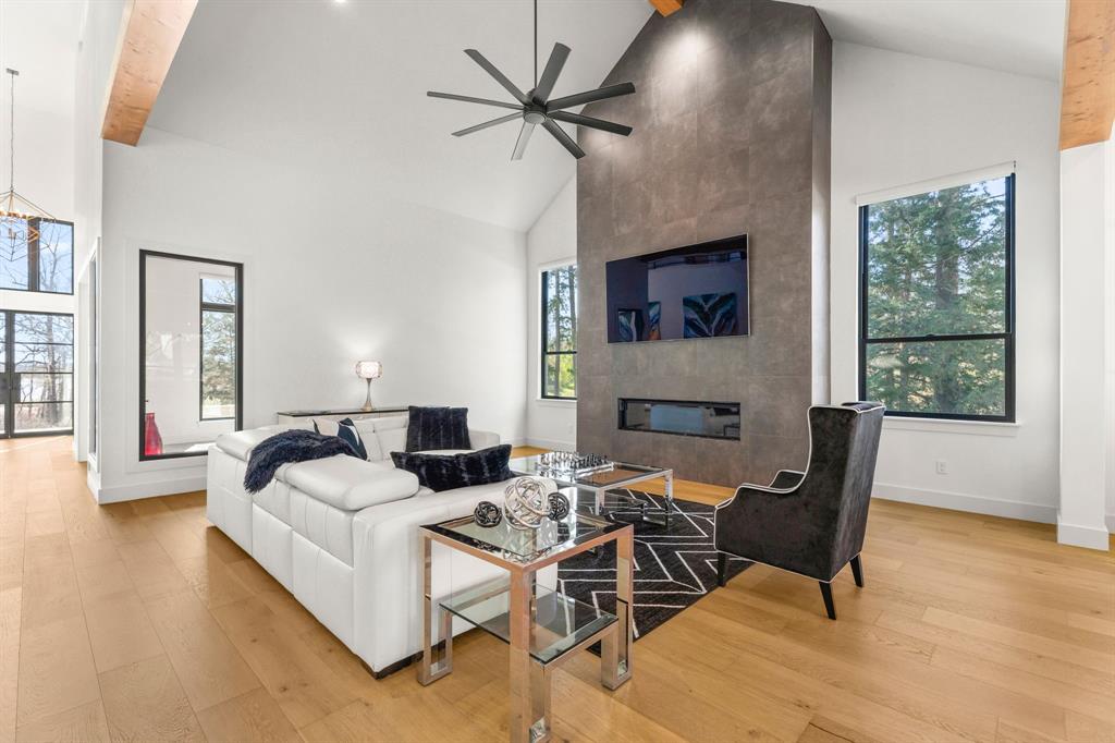 2432 Bellview Circle