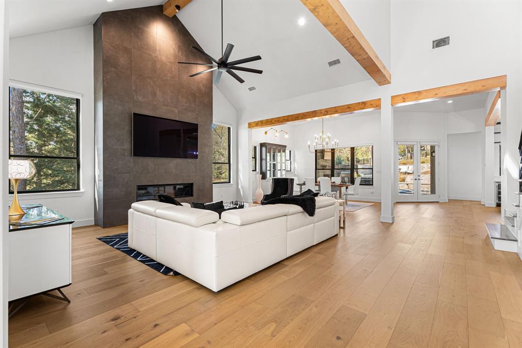 2432 Bellview Circle