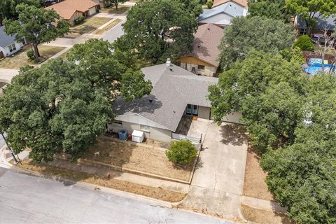 Tiny photo for 1006 N Lucas Drive, Grapevine, TX 76051 (MLS # 21330302)