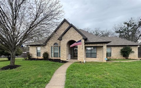 511 Emma Street Grandview TX 76050