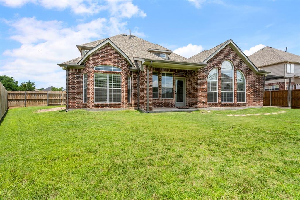 5904 Crestberry Lane