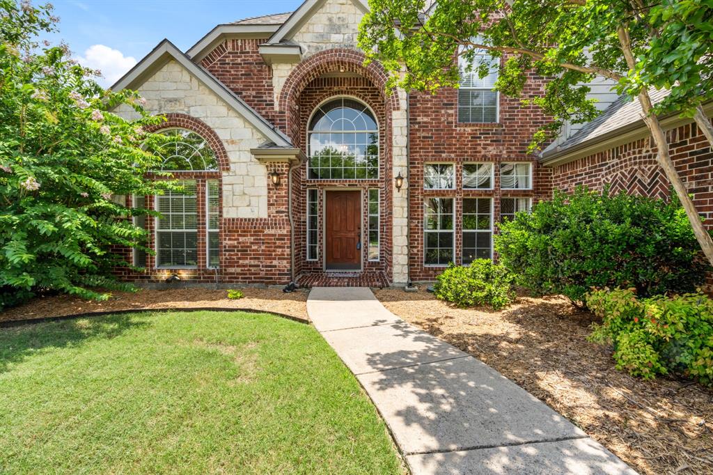 5904 Crestberry Lane