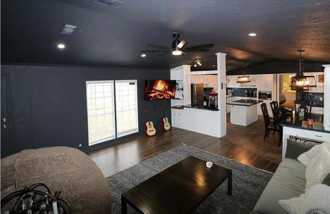 Photo of 986 County Road 1785, Sunset, TX 76270 (MLS # 21203948)