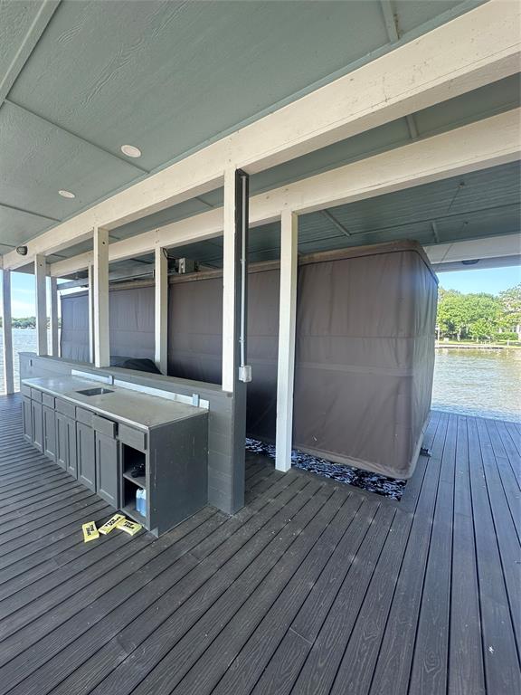 Thomas Caro Surv Abs #133 - Land